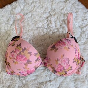 Betsey Johnson Padded Unwire Push-up Bra 32c